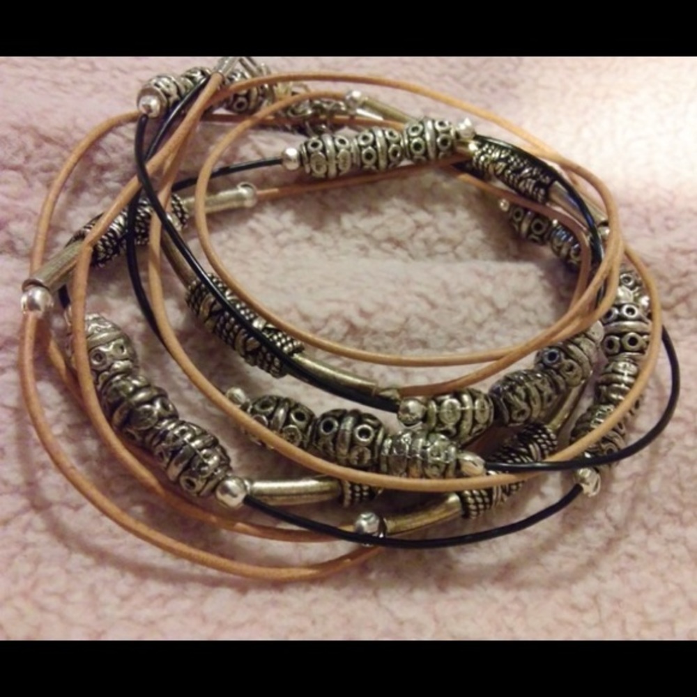🎈💜"Loads Of Leather" Bracelet💜